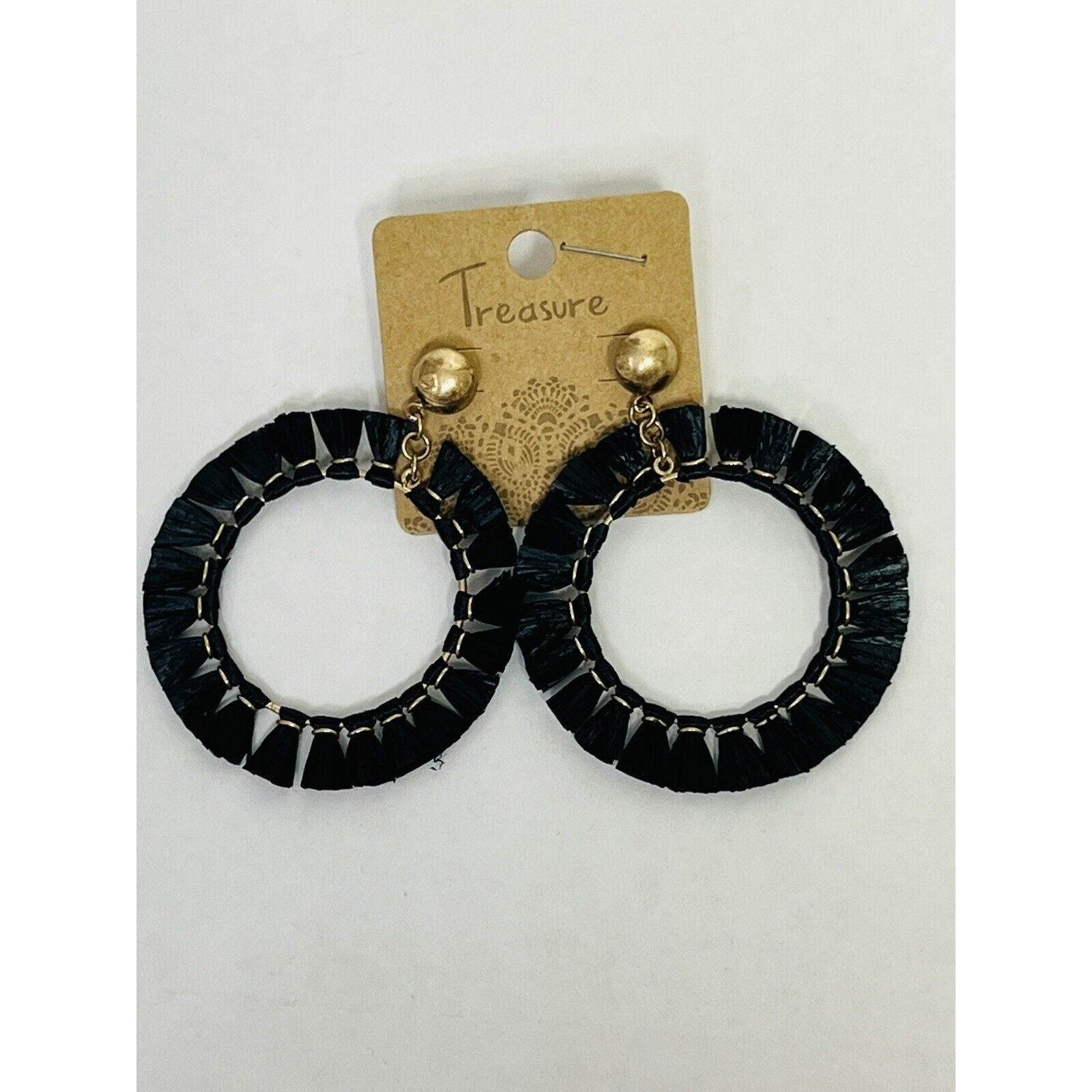 Treasure Black Earrings Hoop Goldtone Raffia Fan Dfe0005